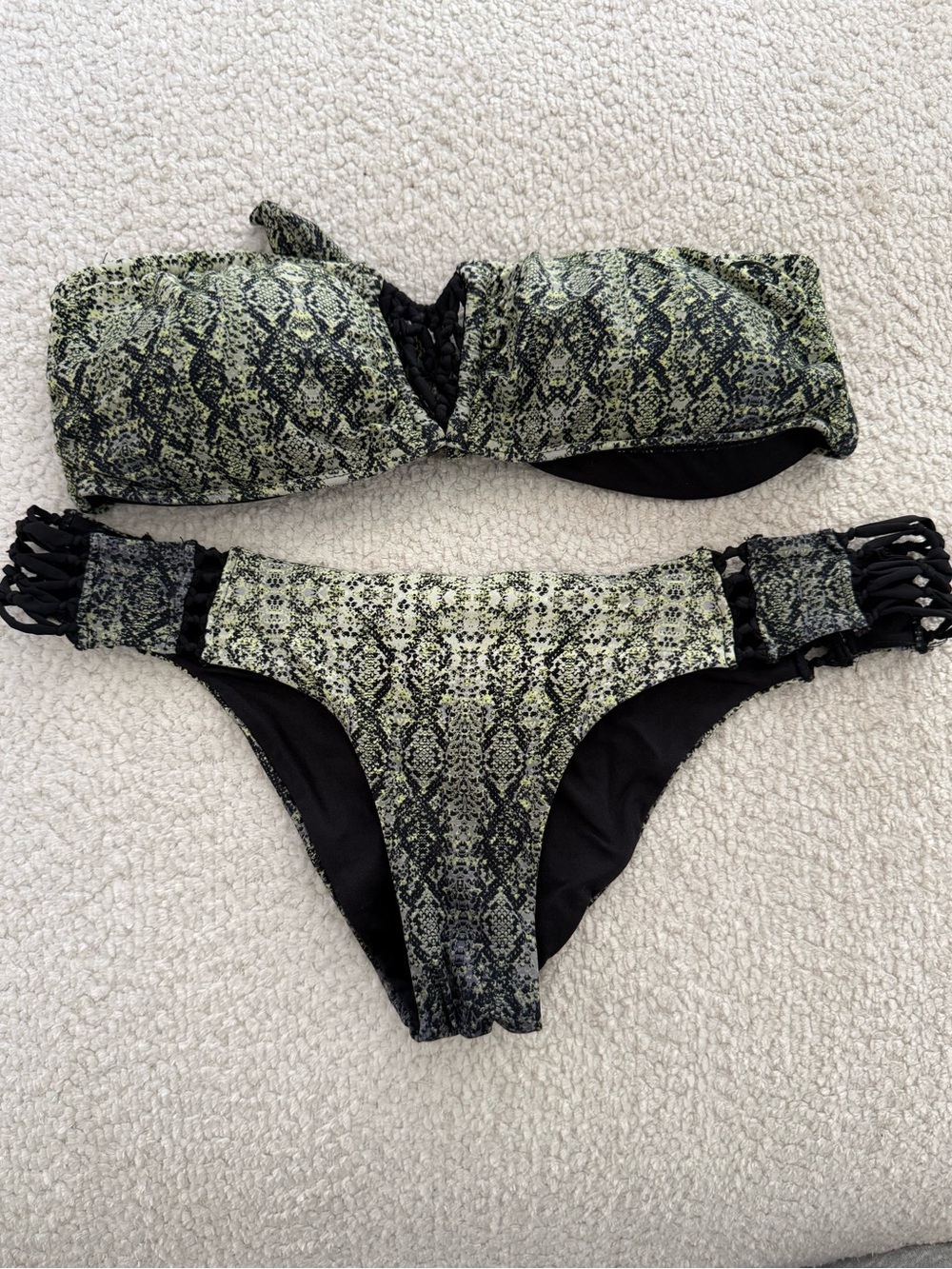 Rip Curl Black and Green Snake-Print Bandeau Bikini L